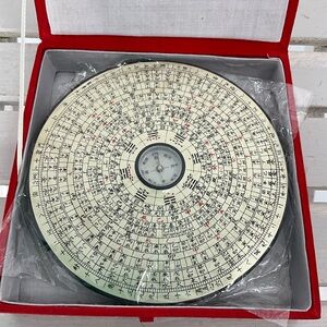 Elegant Feng Shui Compass with Box
